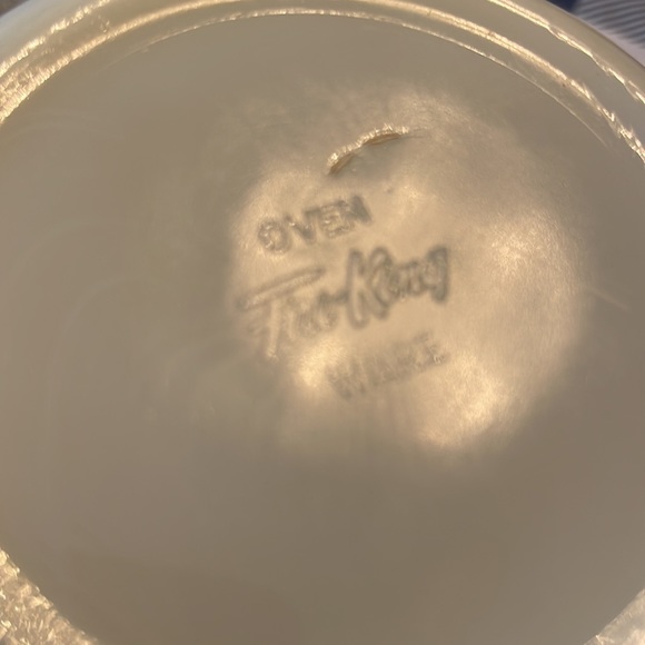 Set of 2 Fire King Oven Bowls - Picture 6 of 6